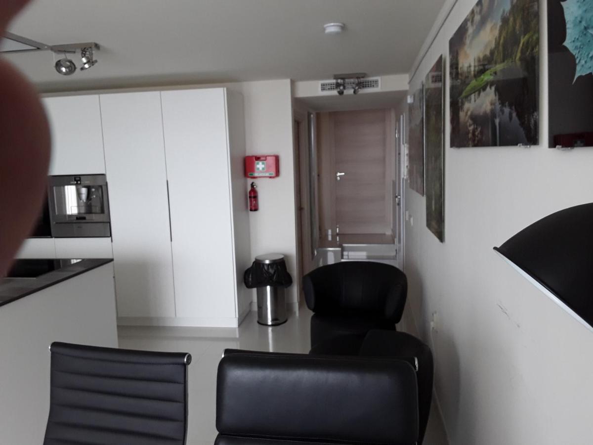 Front Port Line Sleeps 6 Lejlighed Marbella Eksteriør billede