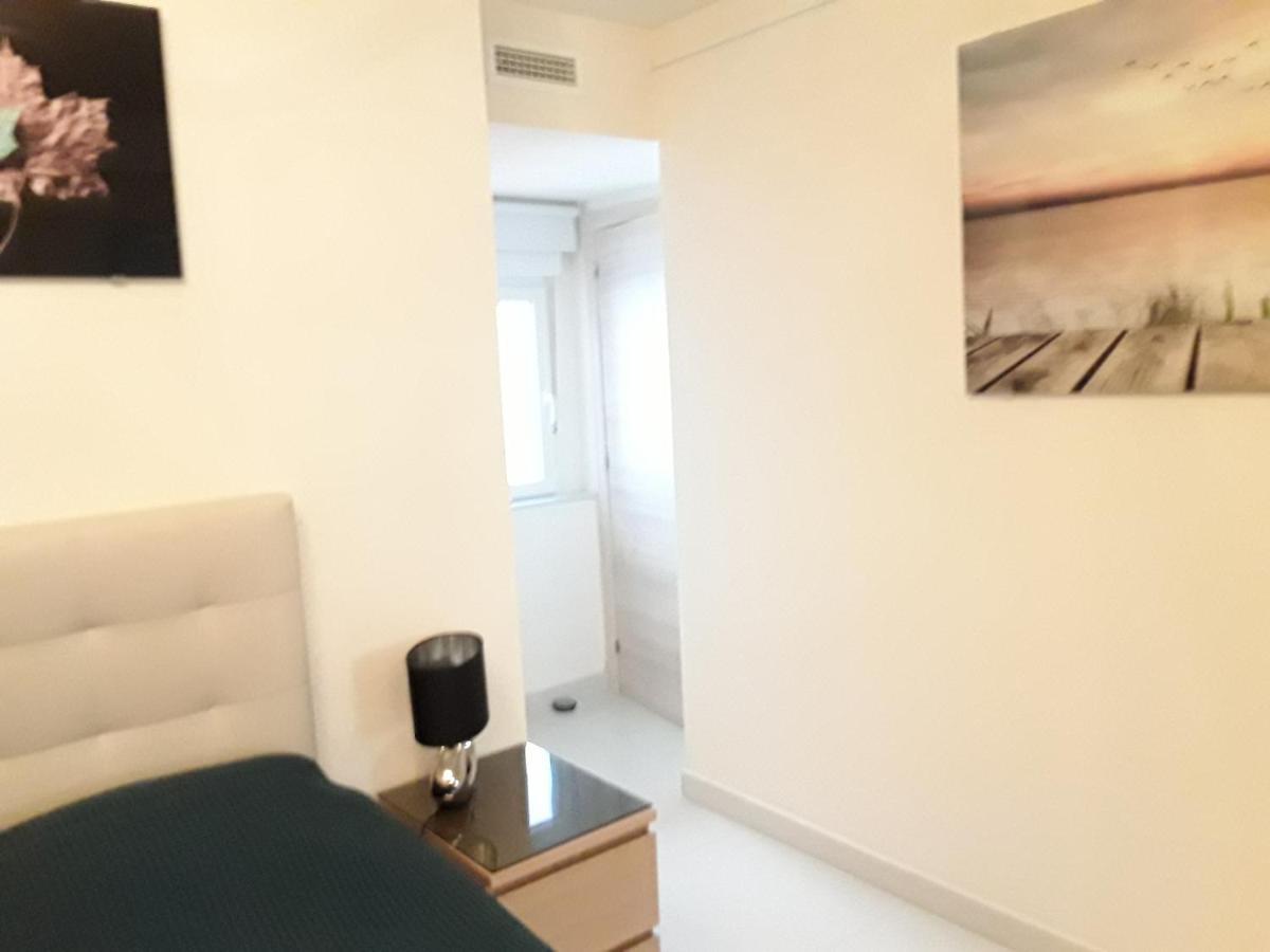 Front Port Line Sleeps 6 Lejlighed Marbella Eksteriør billede